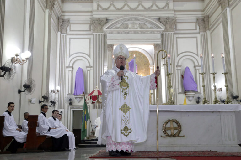 Mães: mestras da sabedoria do coração e da ternura