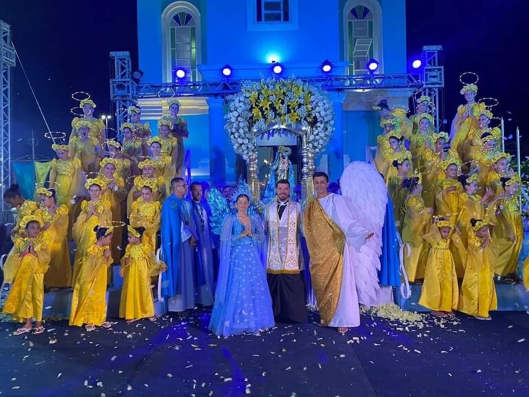 Peregrinos e Romeiros lotam Santuário de Nossa Senhora da Penha no Município de São João da Barra, Estado do Rio de Janeiro