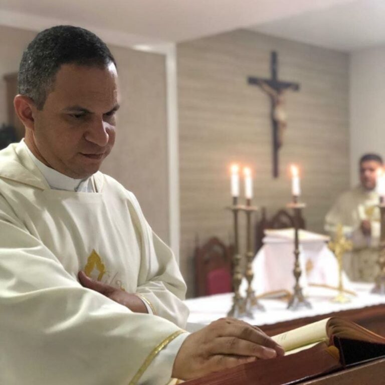 Pe. Elênio de Barros Abreu