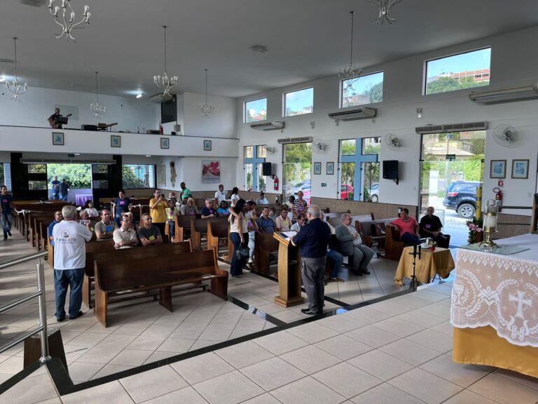 Bispo de Campos participa de encontro da Pastoral Política em Itaperuna