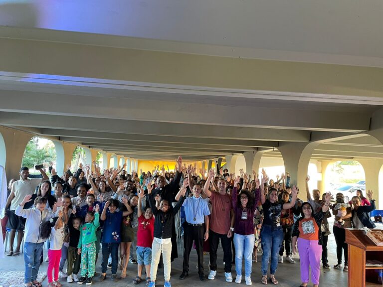 Jovens participam do X Aviva Chama em Travessão