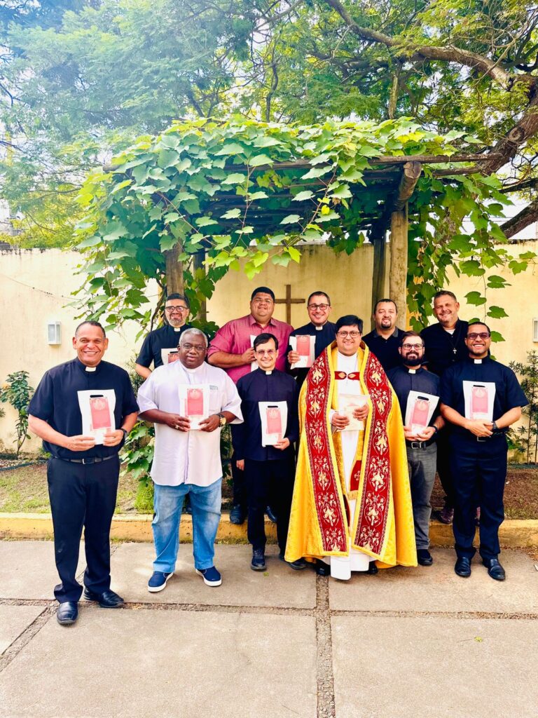 Hora Santa: Padres das foranias do Santíssimo Salvador e Guarus promovem encontro de oração