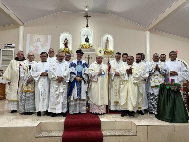 Bispo de Campos celebra Missa de elevação de nova Paróquia em São João da Barra