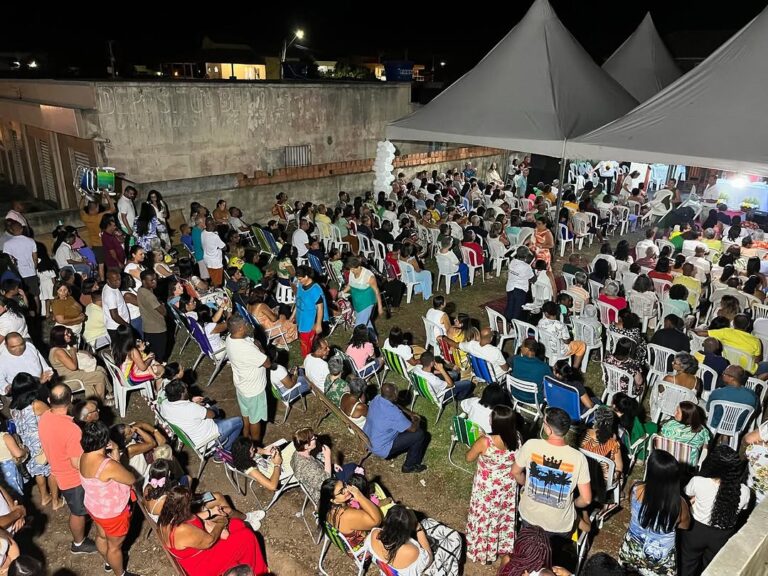 Paróquia São Francisco de Paula promoveu a Missa da Virada na Praia de Santa Clara