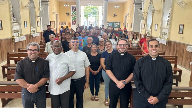 Paróquia São Gonçalo promoveu encontro com coordenadores de grupos e lideranças na Igreja Matriz