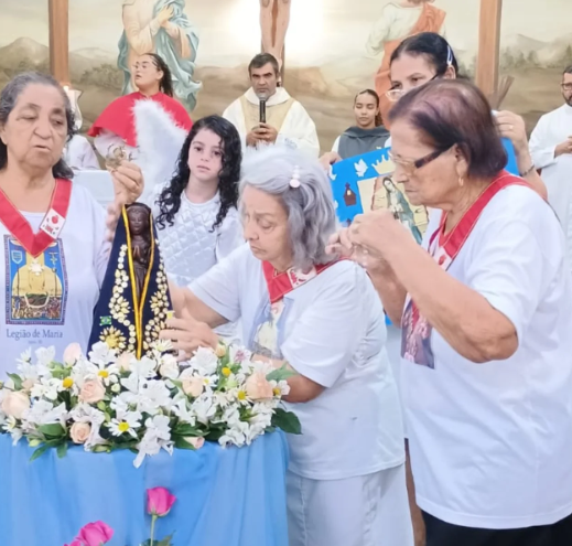 Devoção Mariana marcou o 3º Domingo da Páscoa em Italva