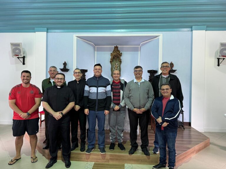 Sacerdotes da Forania Baixada Litoral realizam encontro no município de São João da Barra