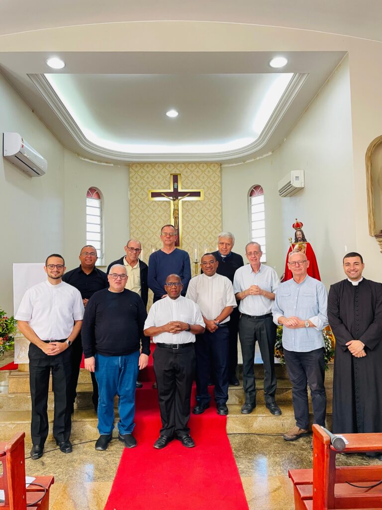 Forania São José do Avahy promoveu Adoração pela Santificação dos Sacerdotes