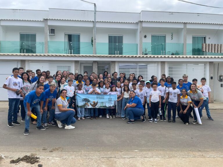 Caminhada de Conscientização ambiental reúne crianças e adolescentes no distrito de Raposo