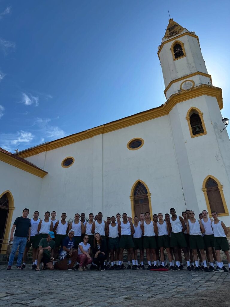 Paróquia de Miracema conta com apoio do Tiro de Guerra para desmontagem das estruturas da festa