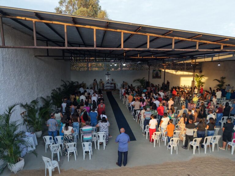 Fiéis da localidade de Poço Gordo celebram festa de Nossa Senhora Aparecida