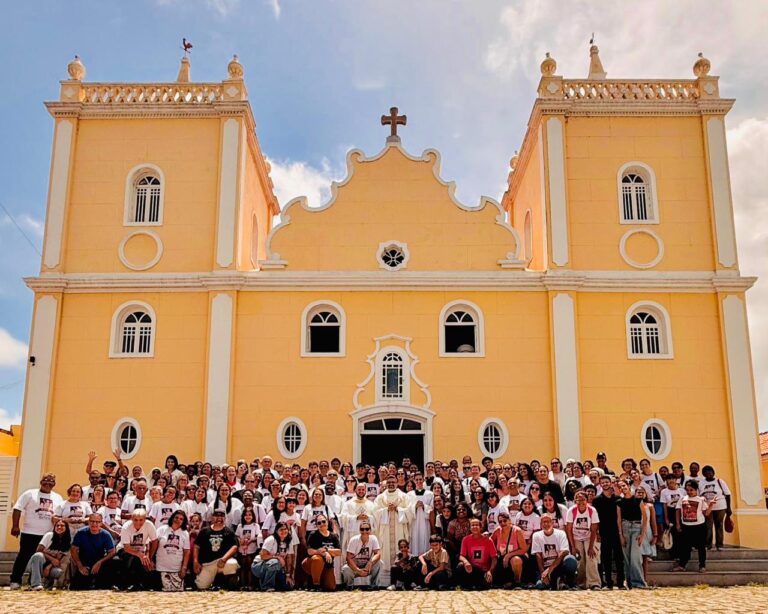 Fiéis da Paróquia São João Batista participam de peregrinação na baixada campista