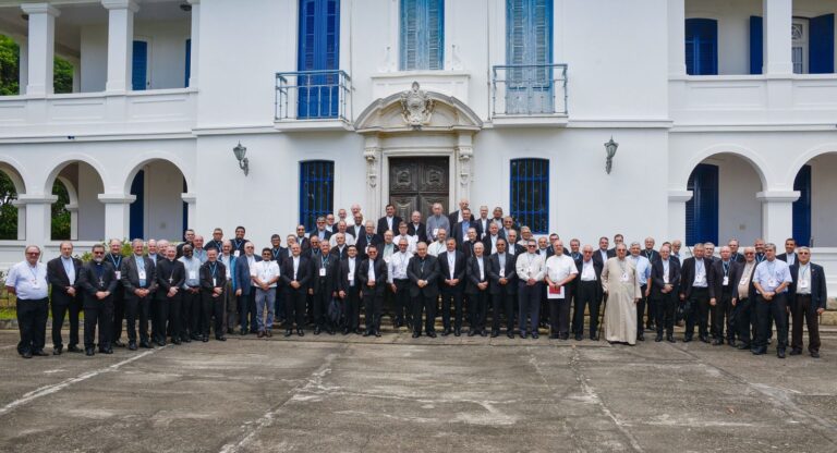 Bispo de Campos participa de curso na Arquidiocese do Rio de Janeiro